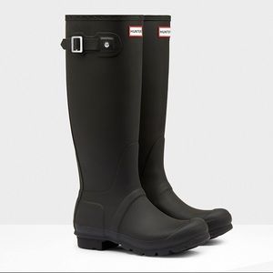 Hunter matte black original tall rain boots